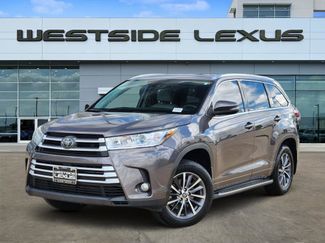 Used 2018 Toyota Highlander XLE video 1