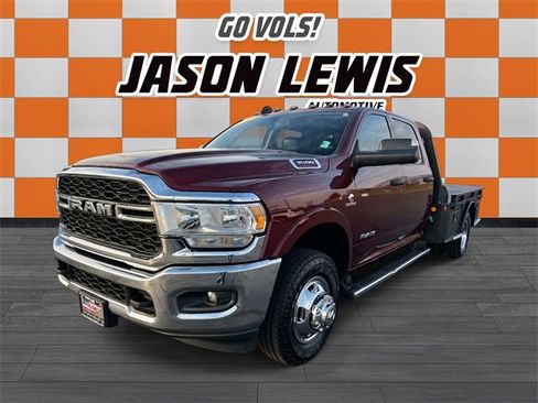 Used 2020 RAM 3500 Tradesman w/ Chrome Appearance Group image 9