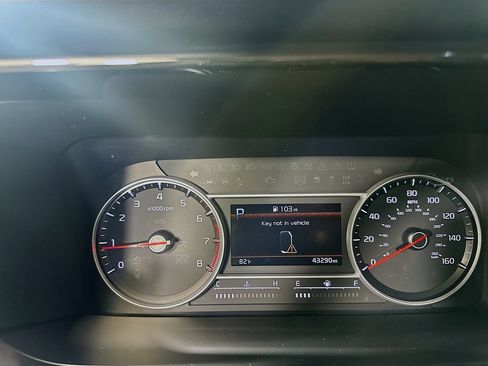 Used 2023 Kia Sorento S w/ Panoramic Sunroof Package FWD image 12