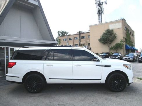 Used 2020 Lincoln Navigator L Reserve w/ Luxury Package AWD/4WD image 12