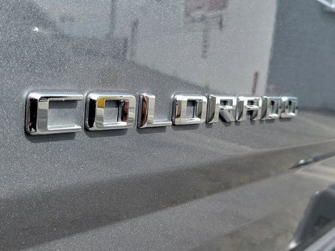 Used 2022 Chevrolet Colorado LT w/ LT Convenience Package image 24