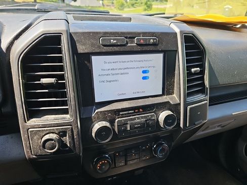 Used 2019 Ford F150 XLT w/ Equipment Group 302A Luxury AWD/4WD image 20