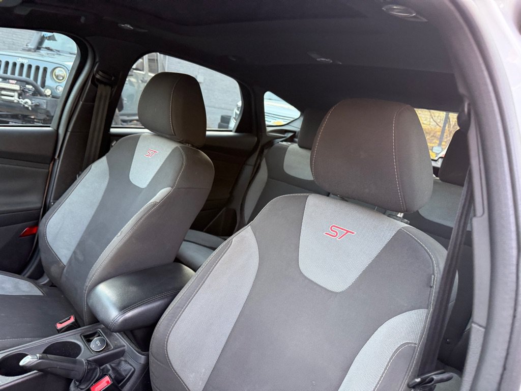 Used 2014 Ford Focus ST FWD image 31