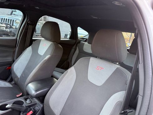 Used 2014 Ford Focus ST FWD image 31
