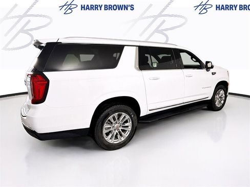 Used 2024 GMC Yukon XL SLT w/ SLT Luxury Package image 34