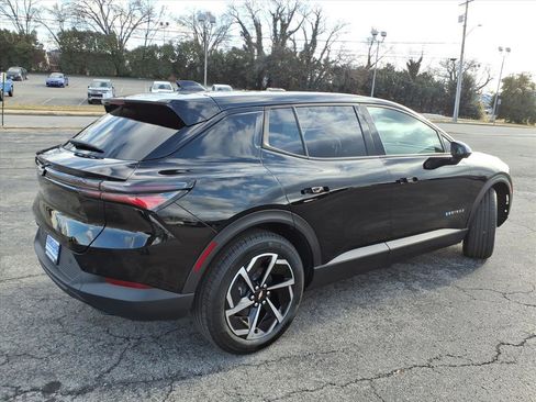 New 2026 Chevrolet Equinox EV LT image 4