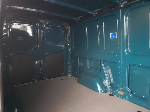 Used 2024 Mercedes-Benz Sprinter 2500 image 27