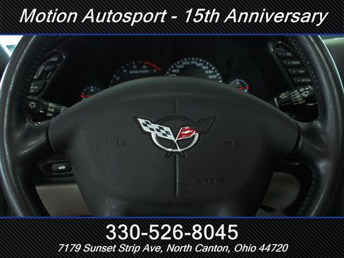 Used 2004 Chevrolet Corvette Coupe w/ Preferred Equipment Group RWD image 23