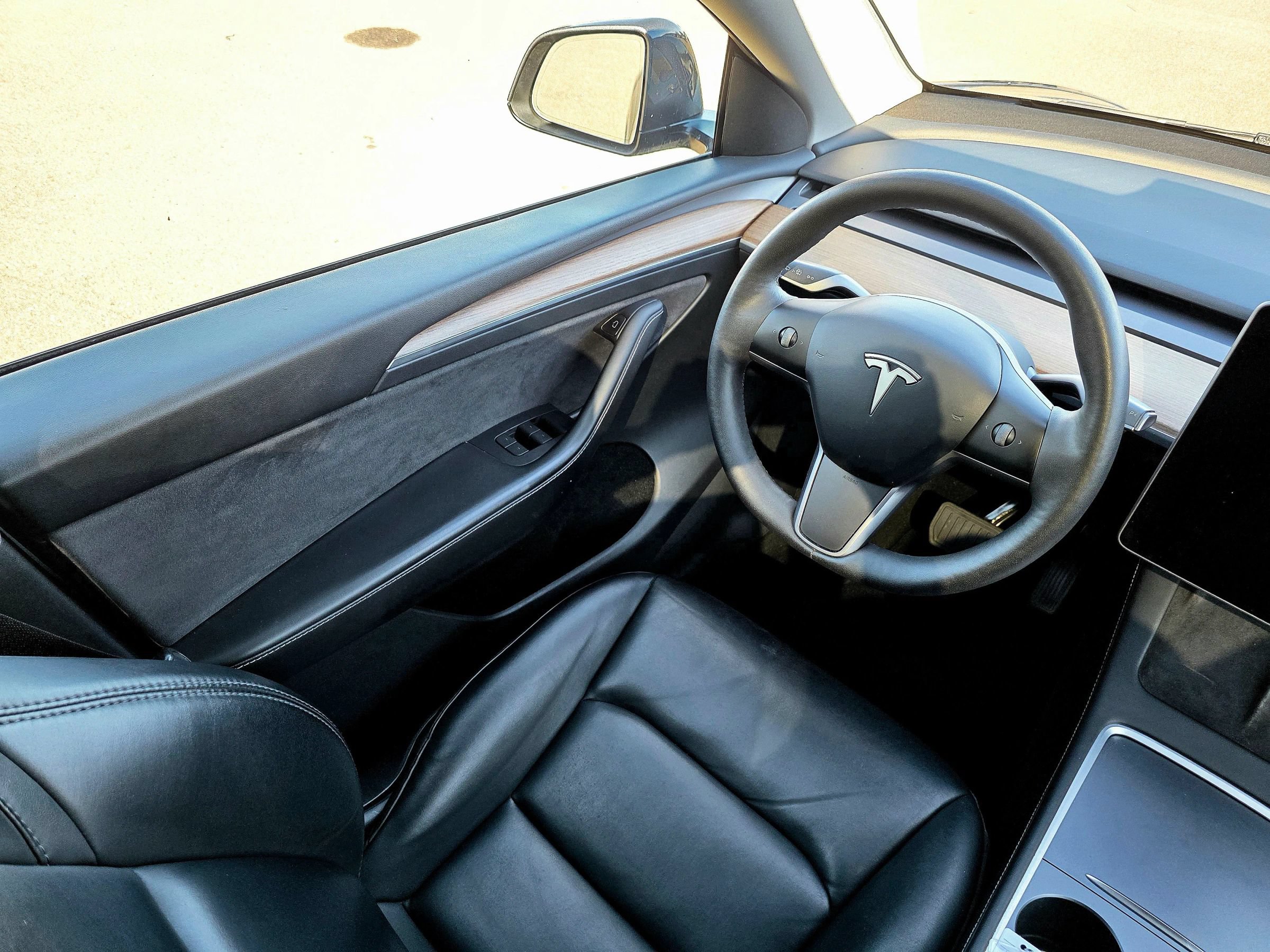 Used 2023 Tesla Model Y Long Range AWD/4WD image 27