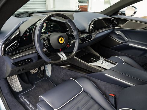 Used 2025 Ferrari Purosangue image 8