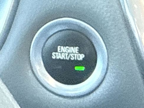 Used 2019 Chevrolet Traverse LT w/ LT Premium Package image 18