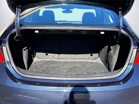 Used 2016 Chevrolet Malibu LT image 24