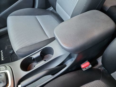 Used 2020 Hyundai Kona SEL w/ Cargo Package image 30