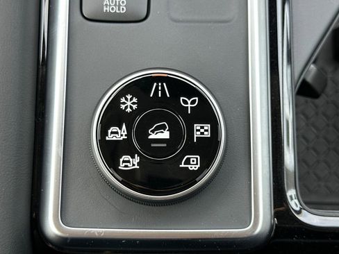 New 2026 Nissan Pathfinder SV w/ Cargo Package AWD/4WD image 27