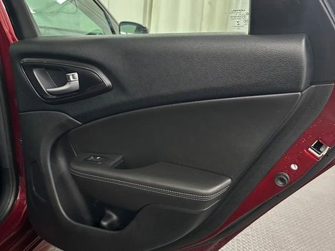 Used 2016 Chrysler 200 S w/ Navigation & Sound Group I image 35