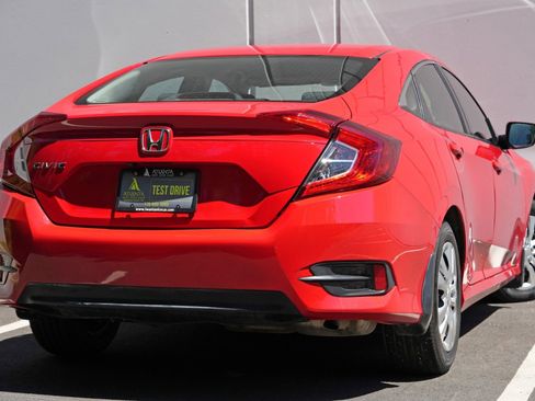 Used 2018 Honda Civic LX image 4