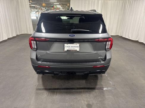 Used 2025 Ford Explorer ST-Line AWD/4WD image 6