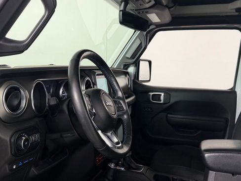 Used 2022 Jeep Wrangler Unlimited Rubicon 4xe w/ Steel Bumper Group image 21