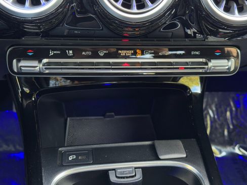 Used 2022 Mercedes-Benz A 220 image 30