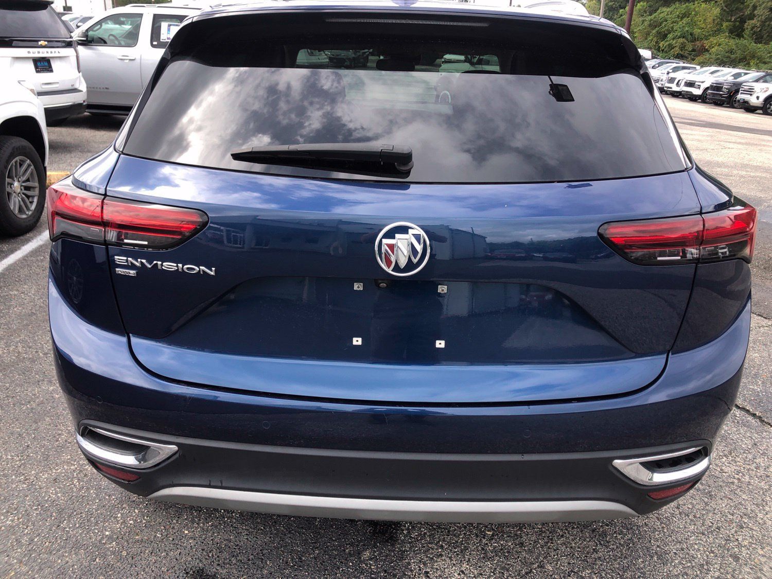 Used 2023 Buick Envision Essence AWD/4WD image 19