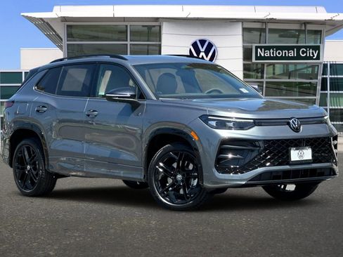 New 2026 Volkswagen Tiguan SE R-Line AWD/4WD image 2