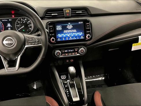 New 2025 Nissan Versa SR w/ Trunk Package image 8