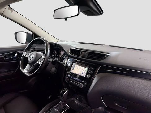 Used 2017 Nissan Rogue Sport SL w/ SL Premium Package AWD/4WD image 31