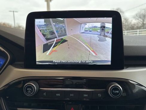 Used 2021 Ford Escape SEL w/ Technology Package image 19