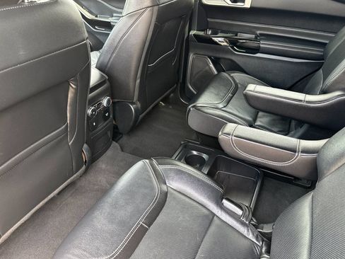 Used 2022 Ford Explorer ST w/ Equipment Group 401A RWD image 14