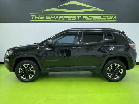 Used 2017 Jeep Compass Trailhawk image 6