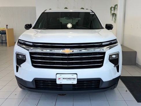 New 2026 Chevrolet Traverse LT w/ Driver Confidence Package AWD/4WD image 30