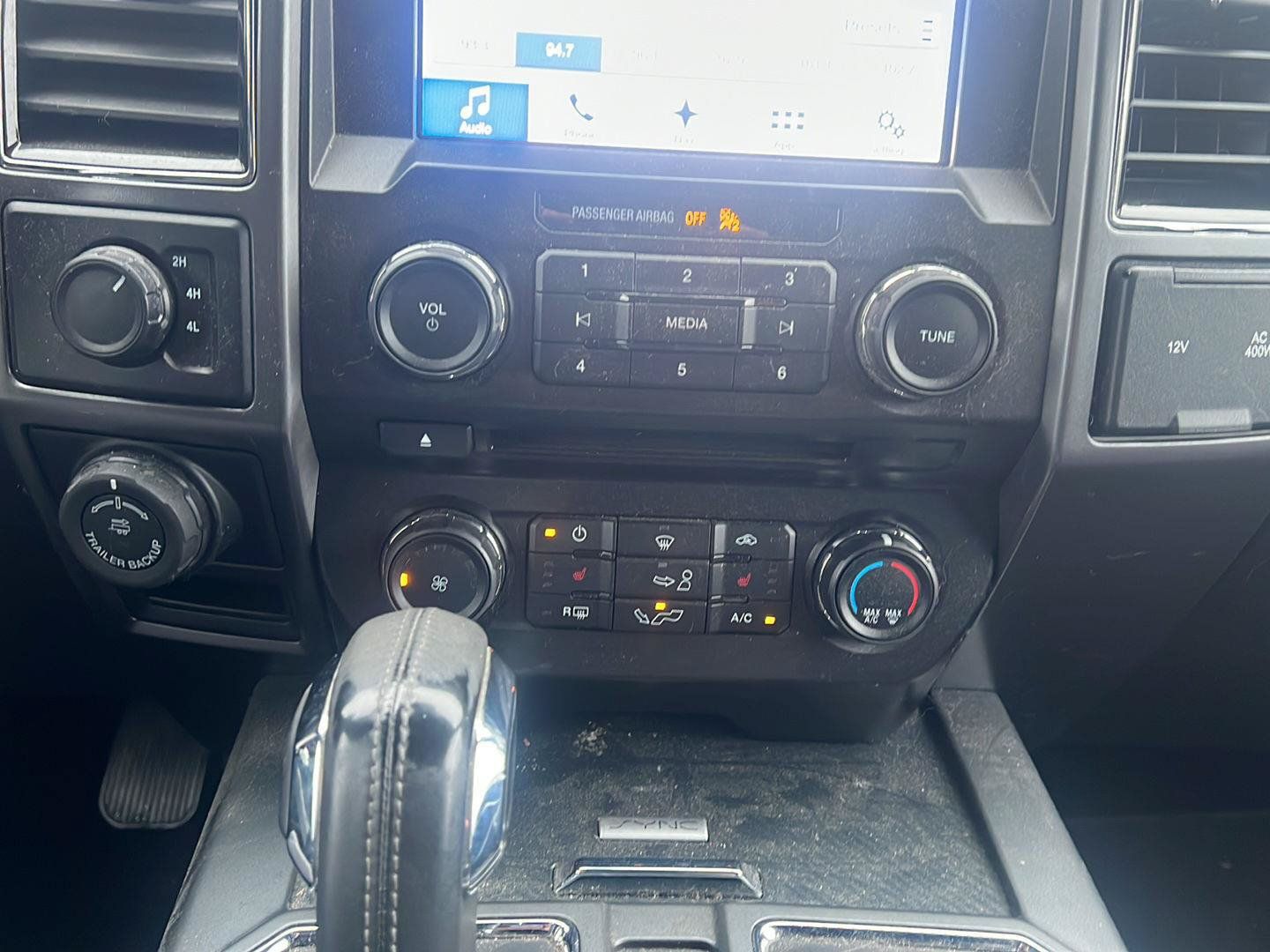 Used 2018 Ford F150 XLT w/ Equipment Group 302A Luxury AWD/4WD image 21