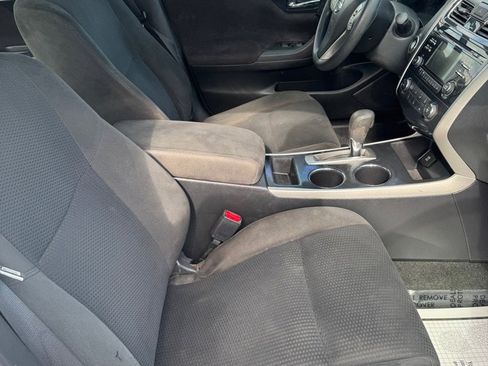 Used 2015 Nissan Altima 2.5 S w/ Power Driver Seat Package image 9