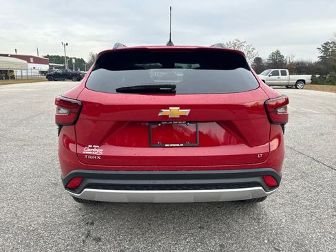 New 2026 Chevrolet Trax LT image 6