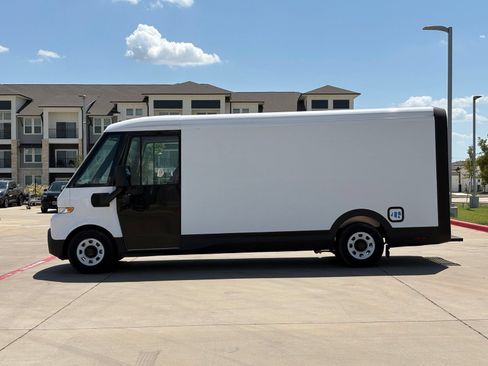 Used 2024 Chevrolet Brightdrop 600 w/ Commercial Equipment Package AWD/4WD image 4