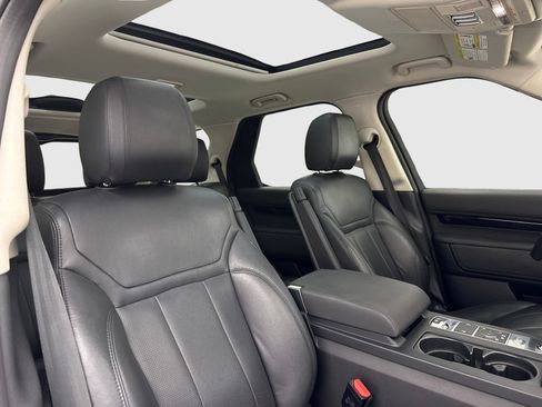 Used 2020 Land Rover Discovery SE AWD/4WD image 40