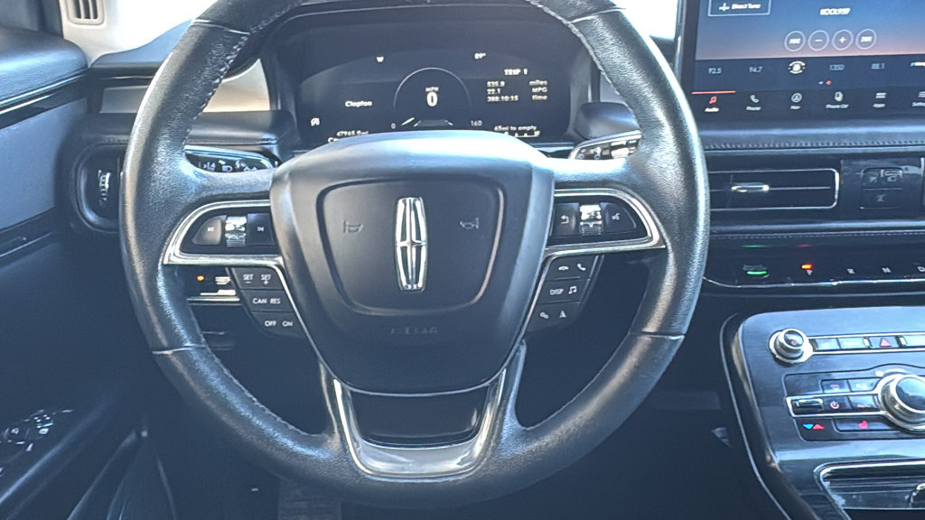 Used 2022 Lincoln Nautilus FWD w/ Premium Package image 11
