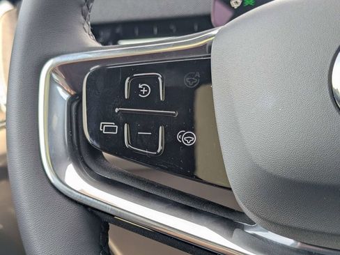 New 2026 Volvo EX90 Plus RWD image 25