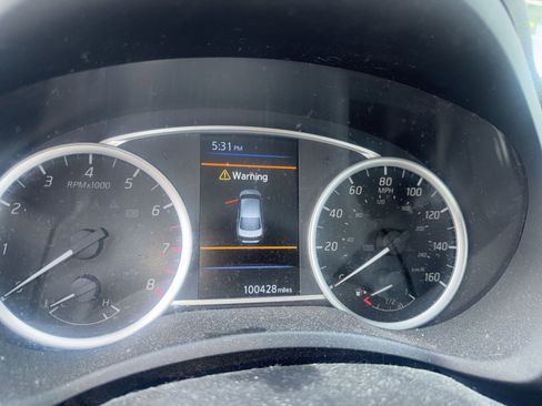 Used 2019 Nissan Sentra S FWD image 6