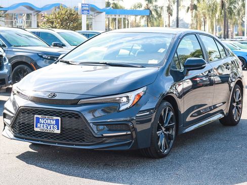 Used 2025 Toyota Corolla SE image 7