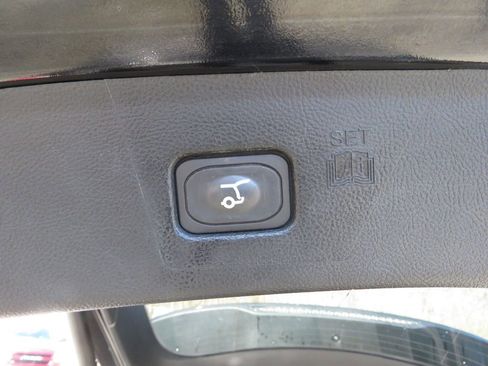 Used 2021 Ford Edge Titanium w/ Cargo Accessory Package FWD image 18