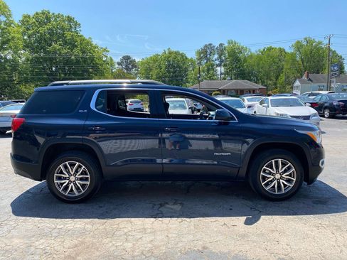 Used 2017 GMC Acadia SLE FWD image 4