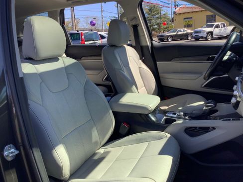 Used 2020 Kia Telluride EX w/ EX Premium Package image 17