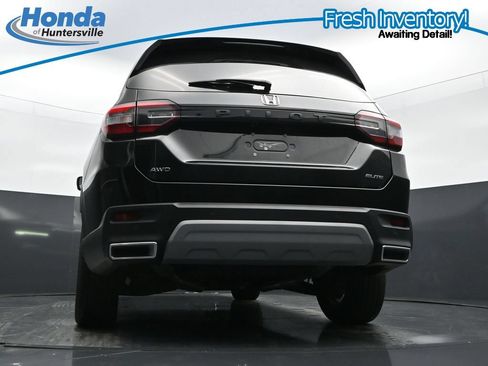 Used 2023 Honda Pilot Elite image 37