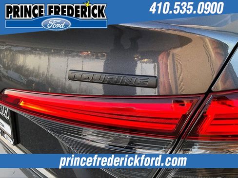 Used 2022 Honda Civic Touring image 8