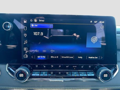 Used 2025 Chevrolet Colorado ZR2 w/ Midnight Edition image 19