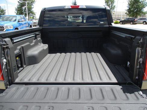 Used 2022 Ford Maverick Lariat w/ Lariat Luxury Package FWD image 7