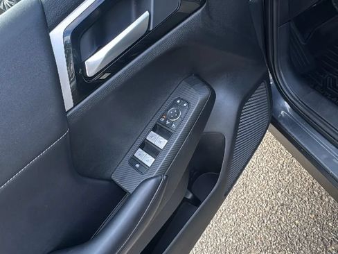 Used 2024 Mitsubishi Outlander Ralliart AWD/4WD image 10