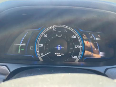 Used 2017 Honda Accord Touring image 11