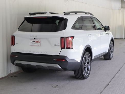 Used 2022 Kia Sorento SX Prestige w/ Rust Color Package AWD/4WD image 7